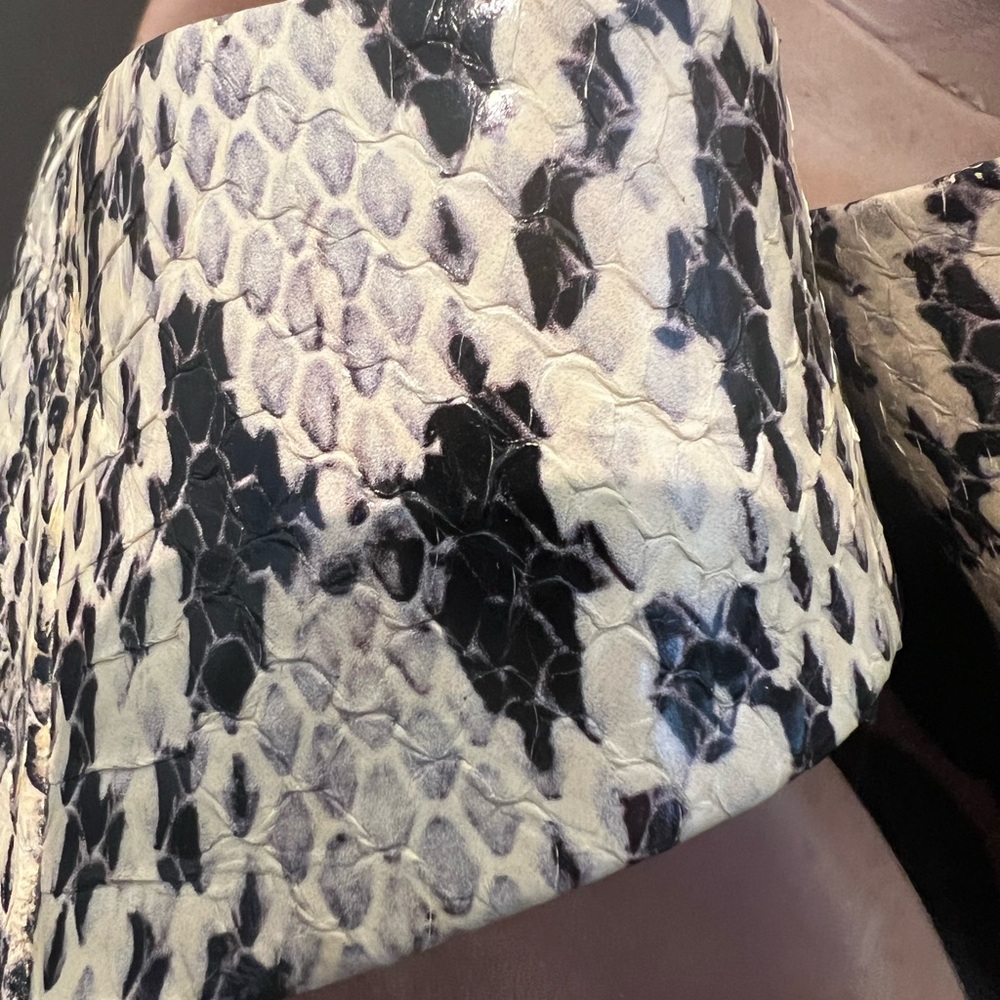 DIANE VON FURSTENBURG Snake Print Sandals - Picture 11 of 11